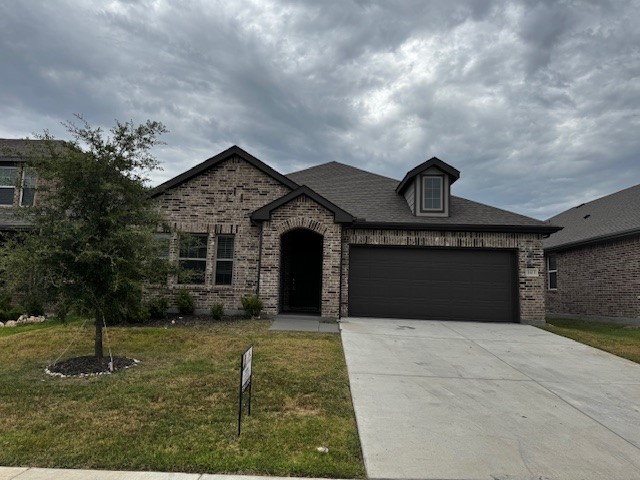 1613 Pine Valley Drive Fort Worth TX 76052