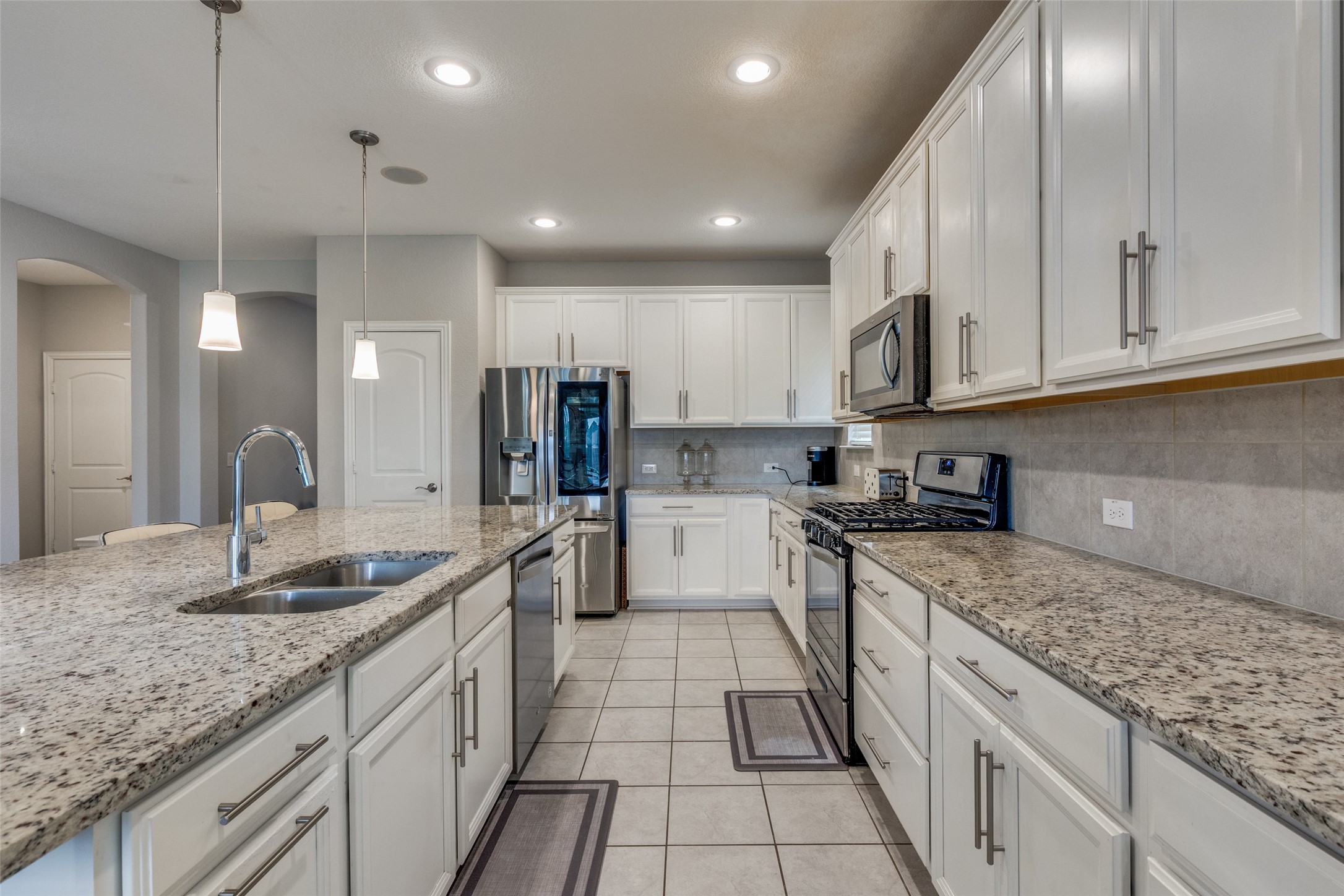 1005 Pinnacle Breeze Drive Fort Worth TX 76052