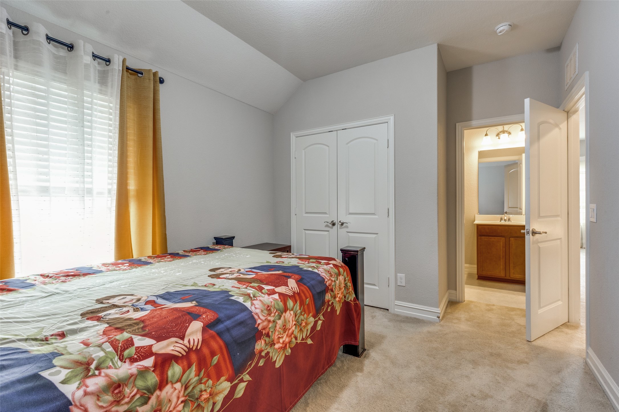 1005 Pinnacle Breeze Drive Fort Worth TX 76052