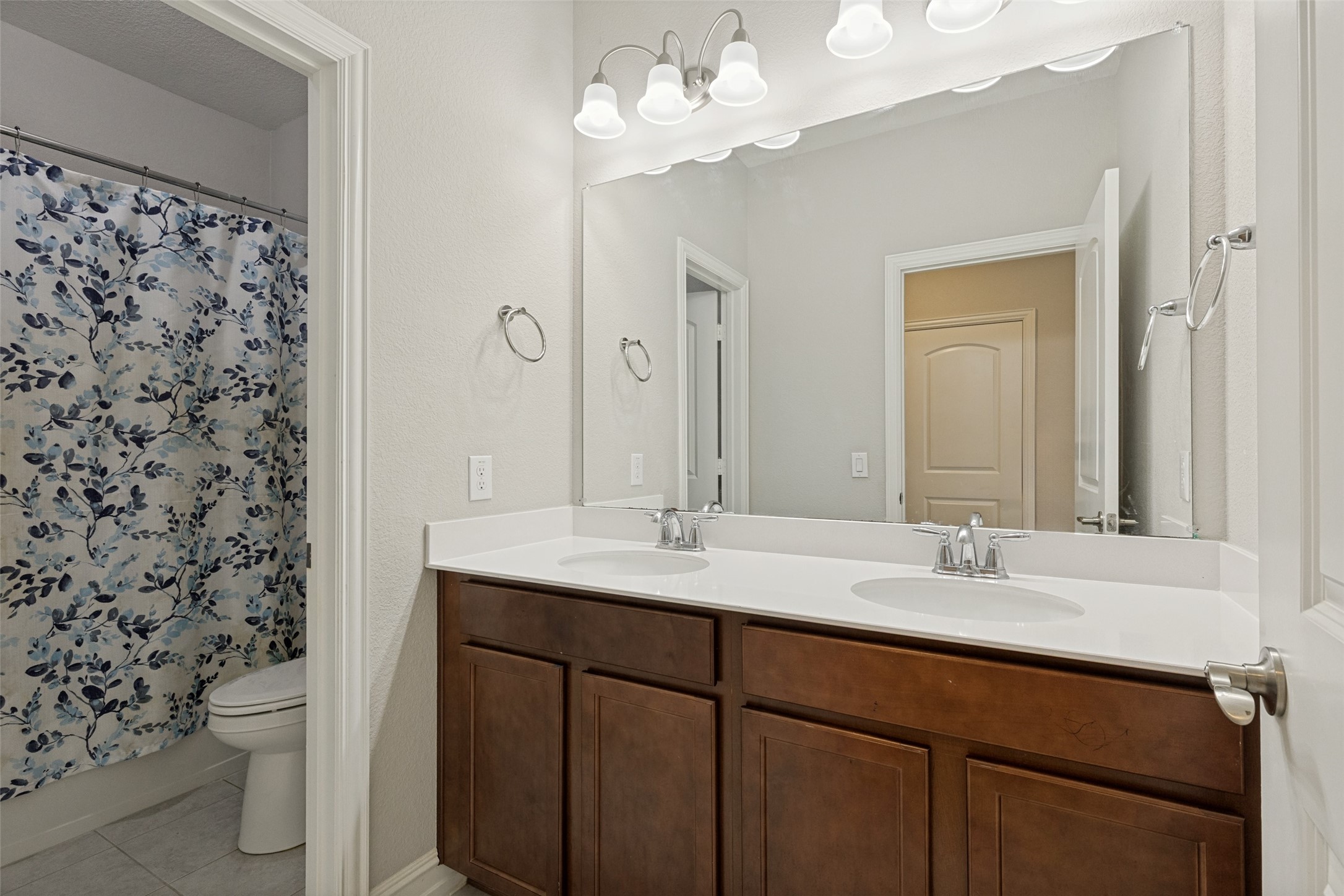 1005 Pinnacle Breeze Drive Fort Worth TX 76052