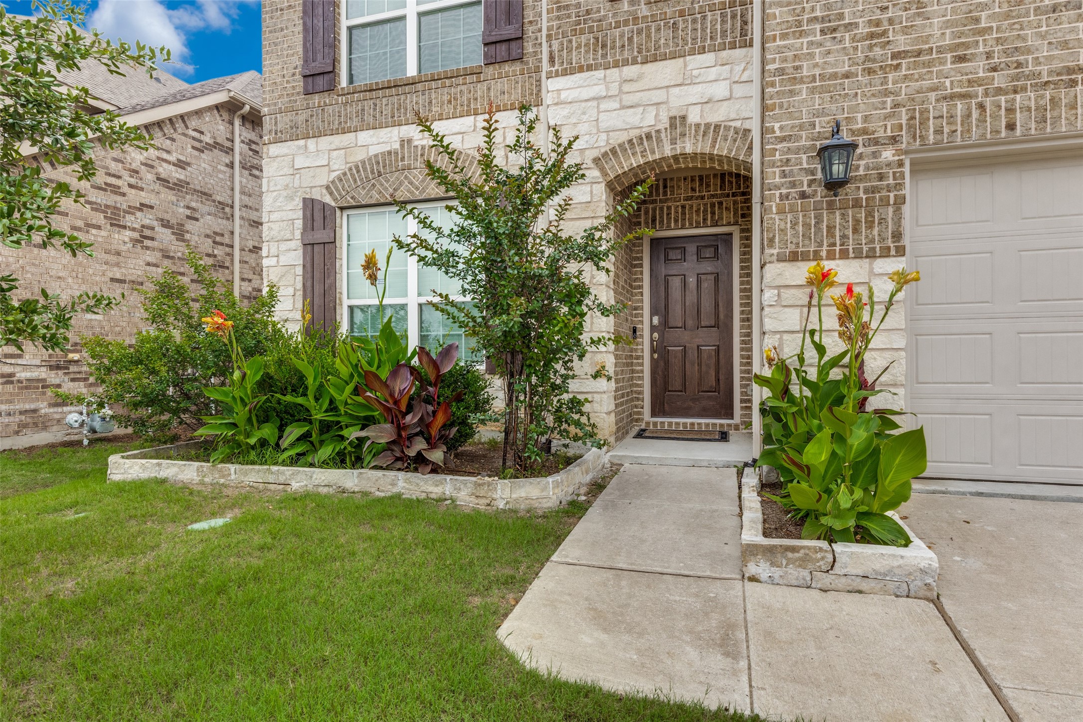 1005 Pinnacle Breeze Drive Fort Worth TX 76052