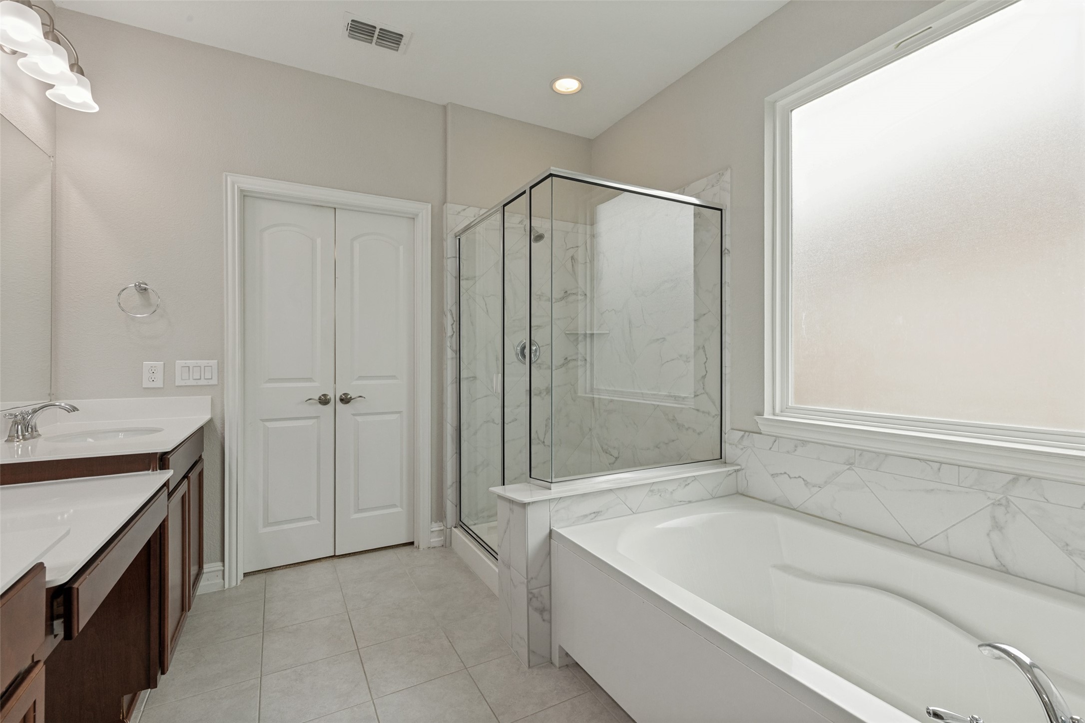 1005 Pinnacle Breeze Drive Fort Worth TX 76052