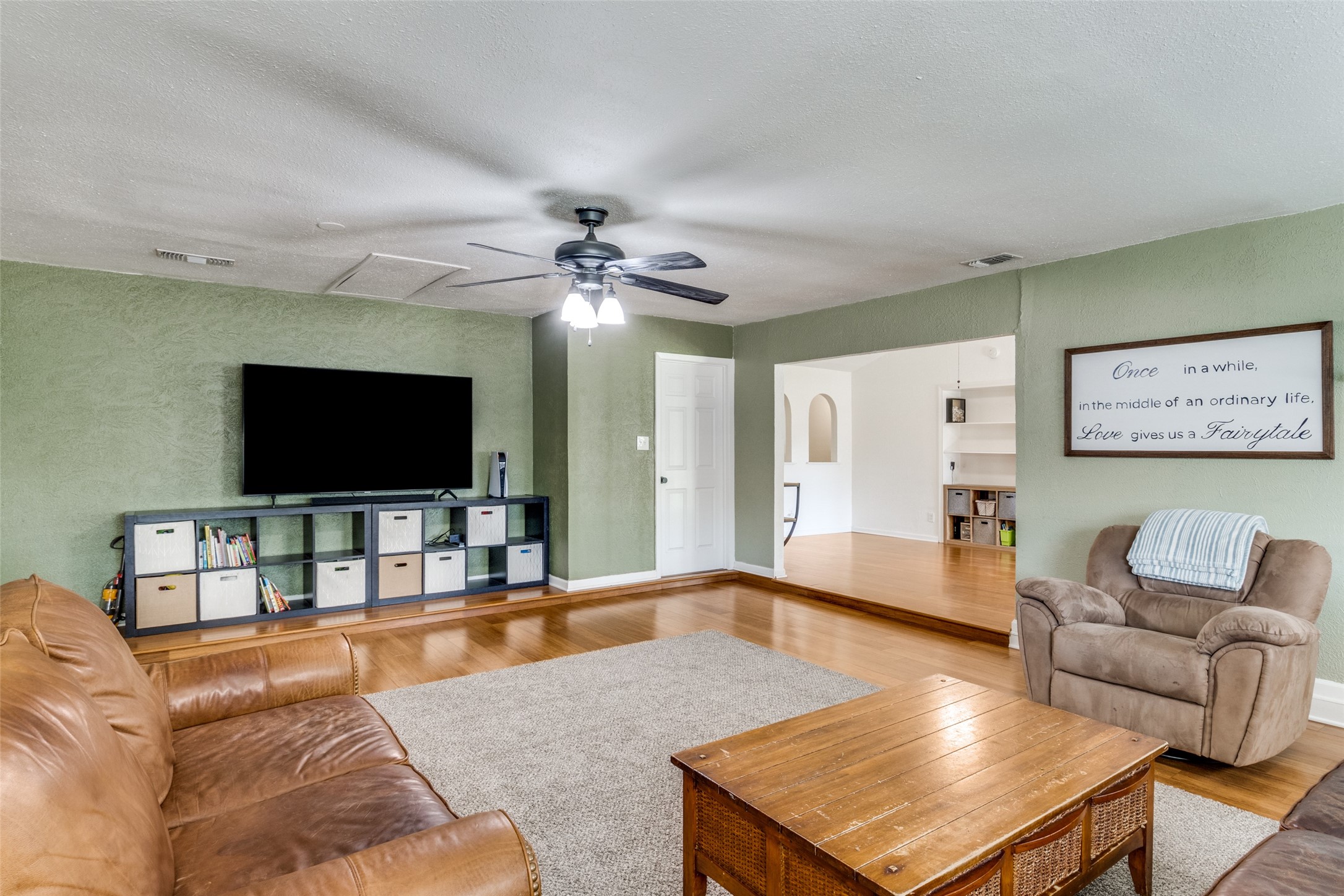 1803 Travis Street Garland TX 75042