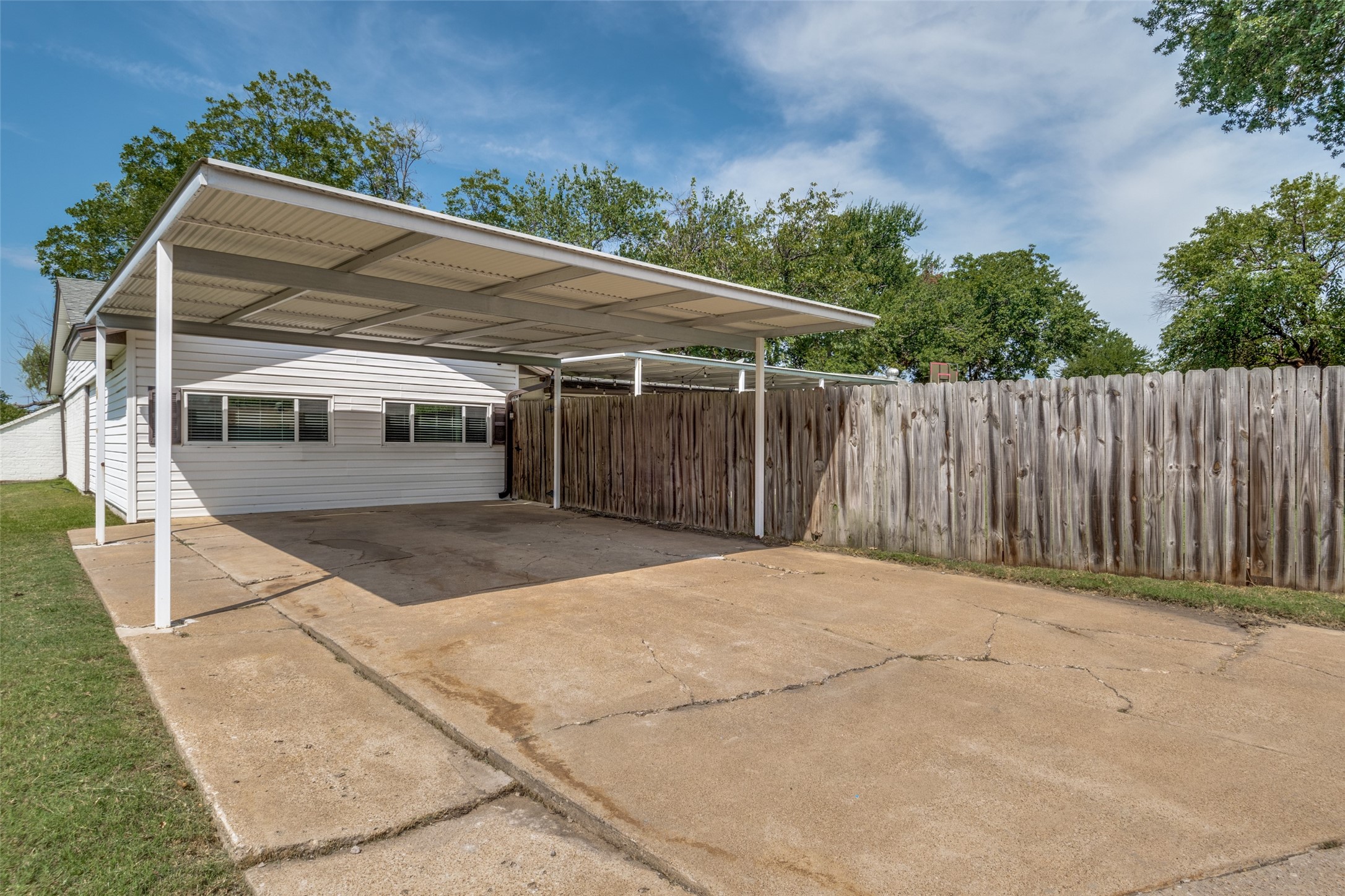 1803 Travis Street Garland TX 75042