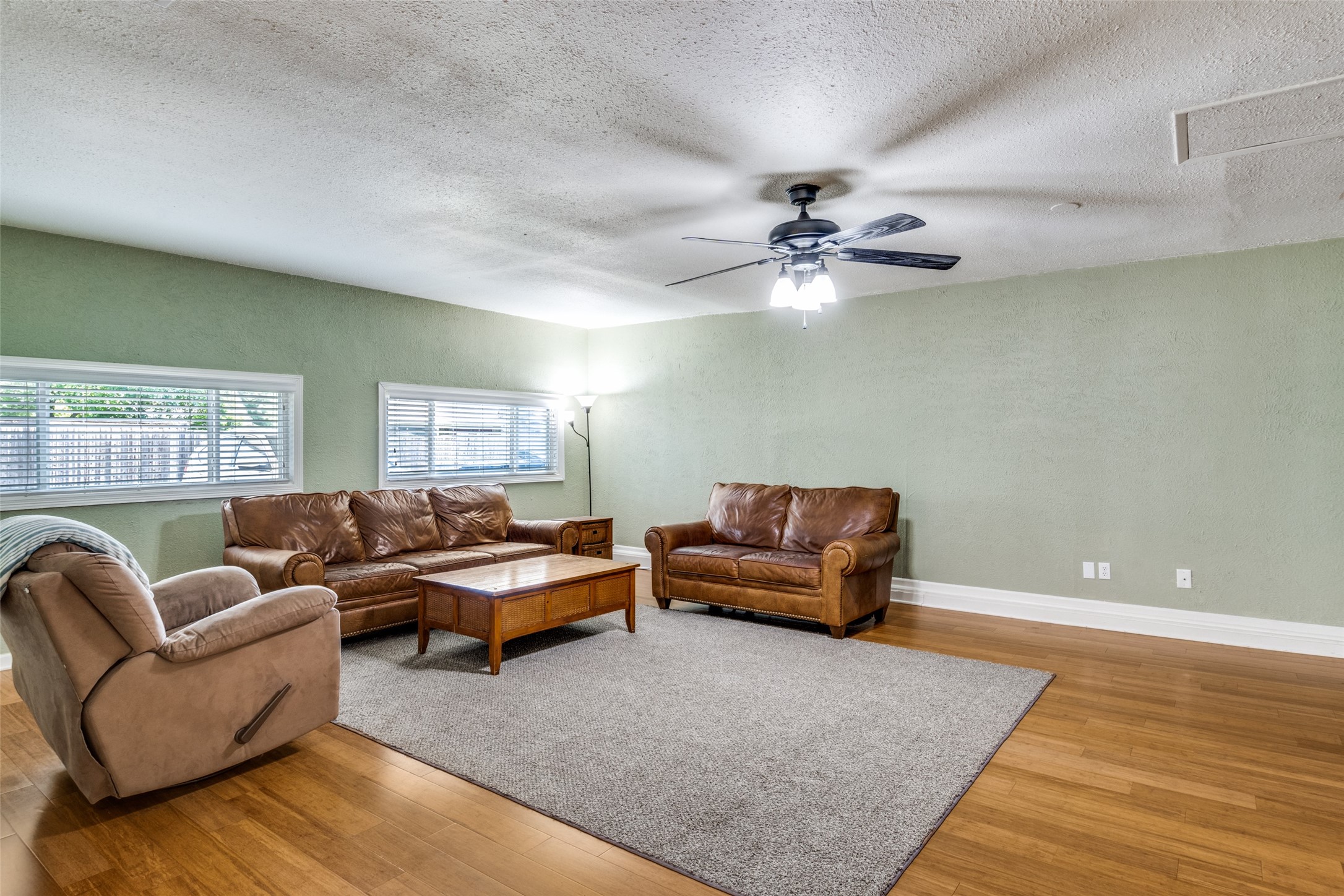 1803 Travis Street Garland TX 75042