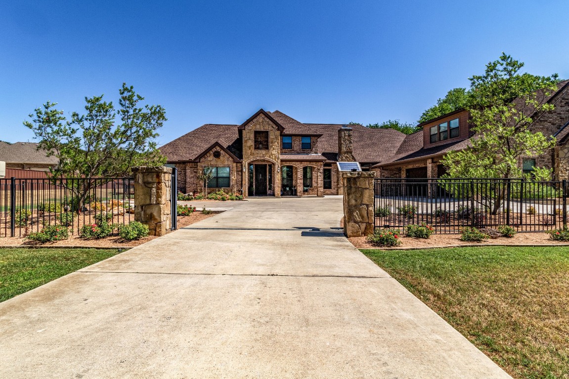 5693 E Bankhead Highway Hudson Oaks TX 76087
