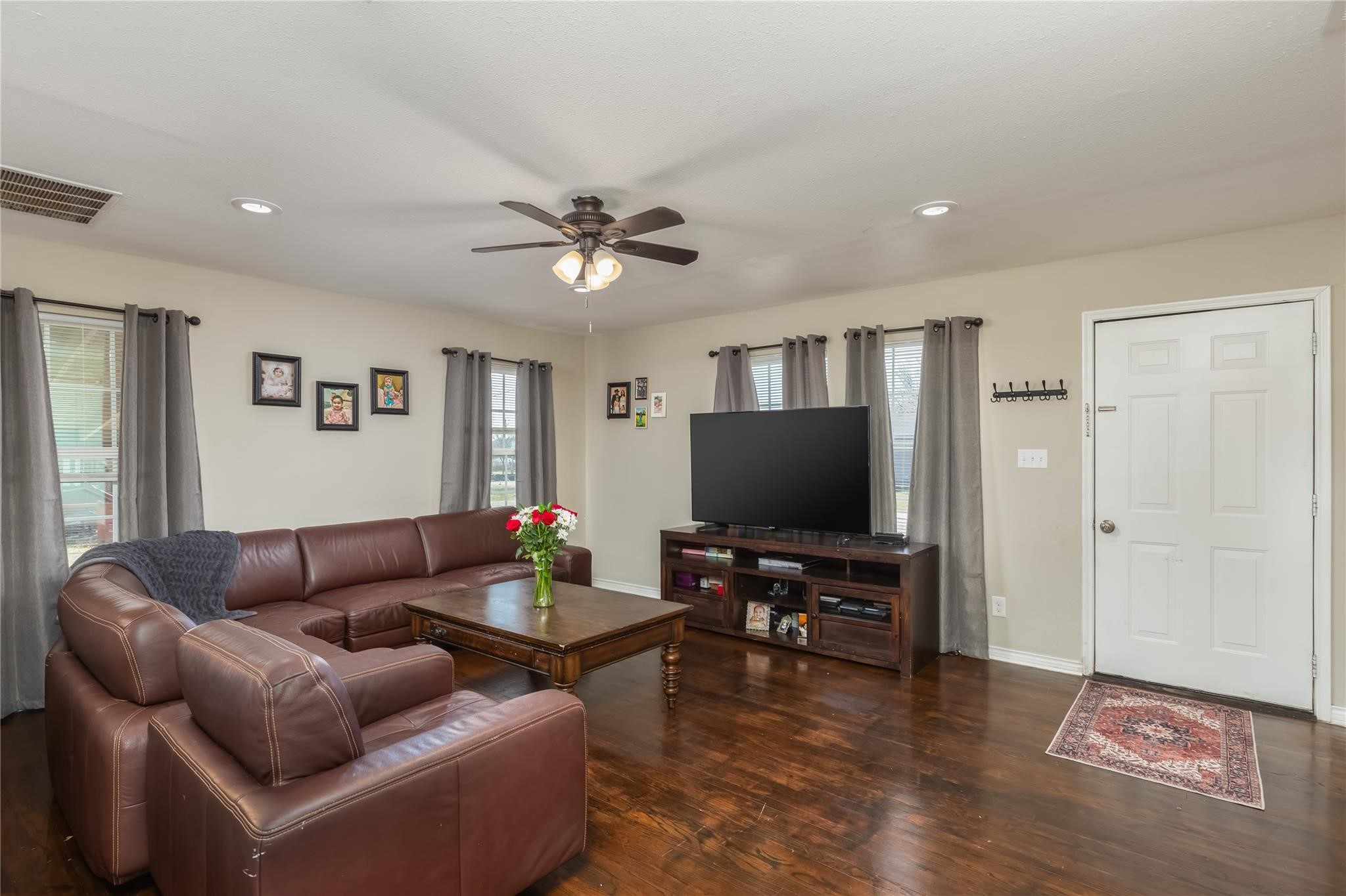 101 Spring Valley Circle Azle TX 76020