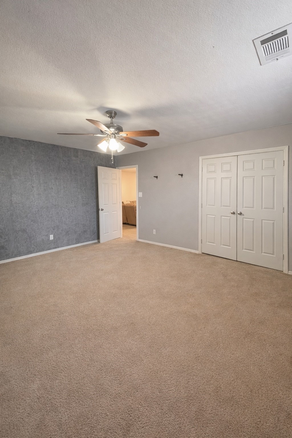 2835 Park Springs Drive Grand Prairie TX 75052