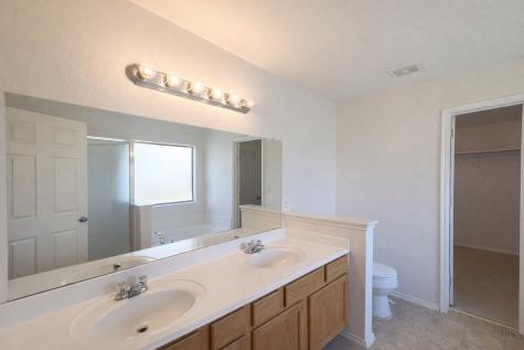 2835 Park Springs Drive Grand Prairie TX 75052