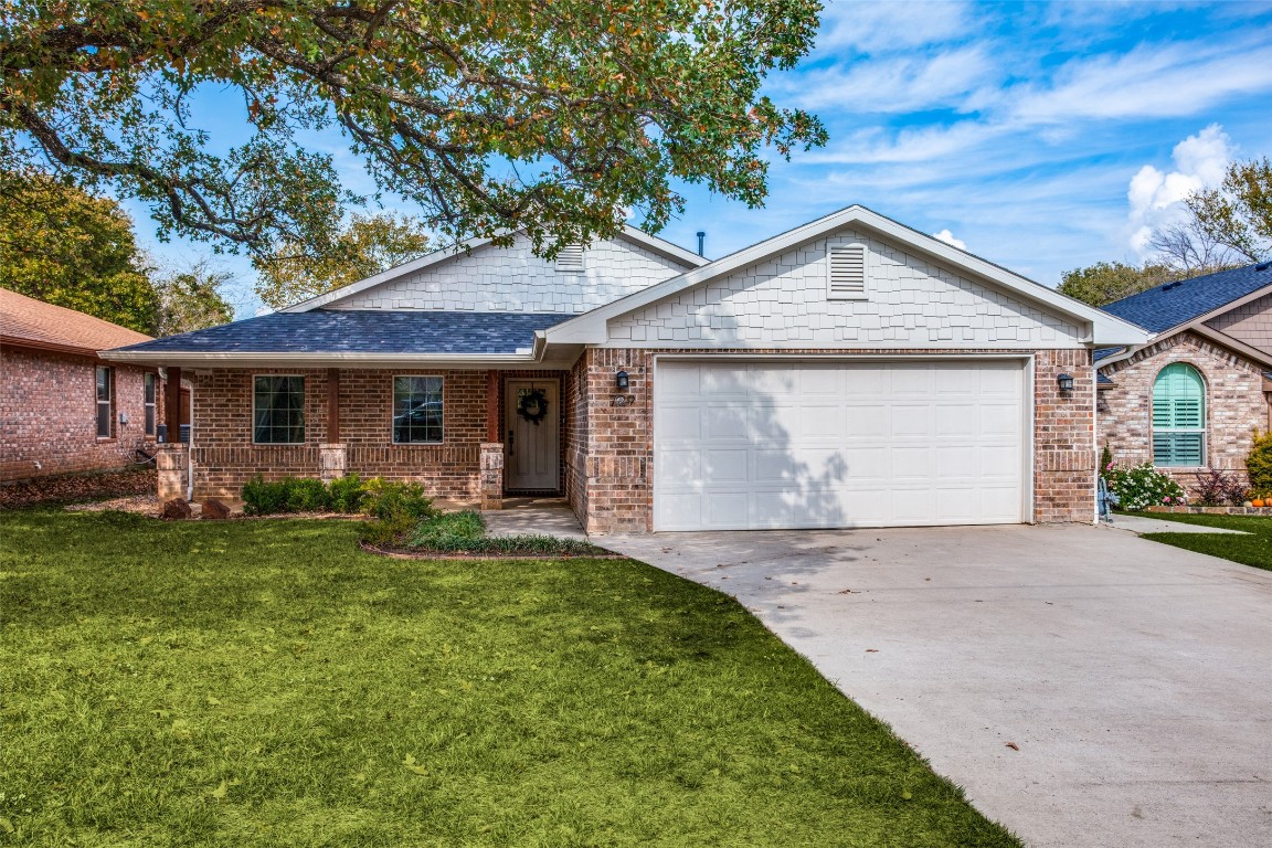 729 Thompson Drive Lake Dallas TX 75065