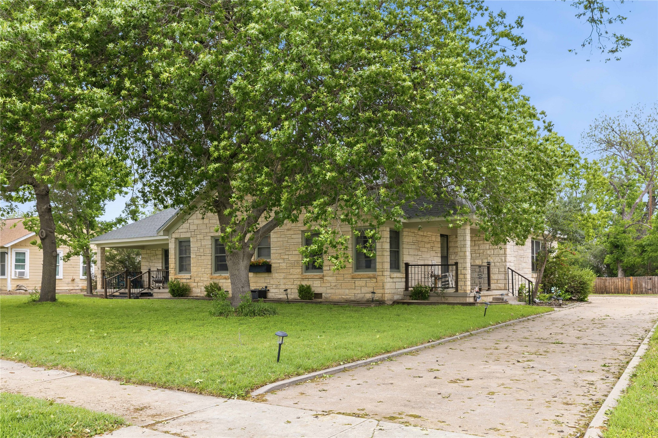 2006 Belmeade Street Brownwood TX 76801