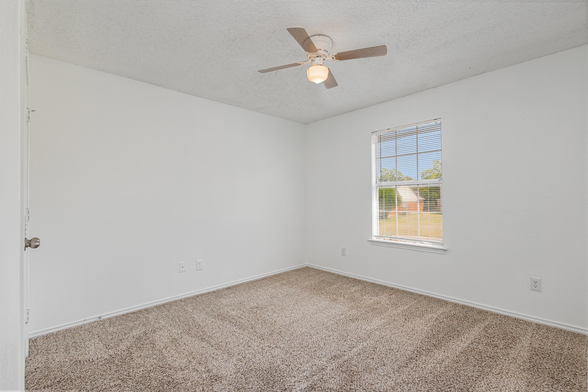 905 Eagle Drive Desoto TX 75115