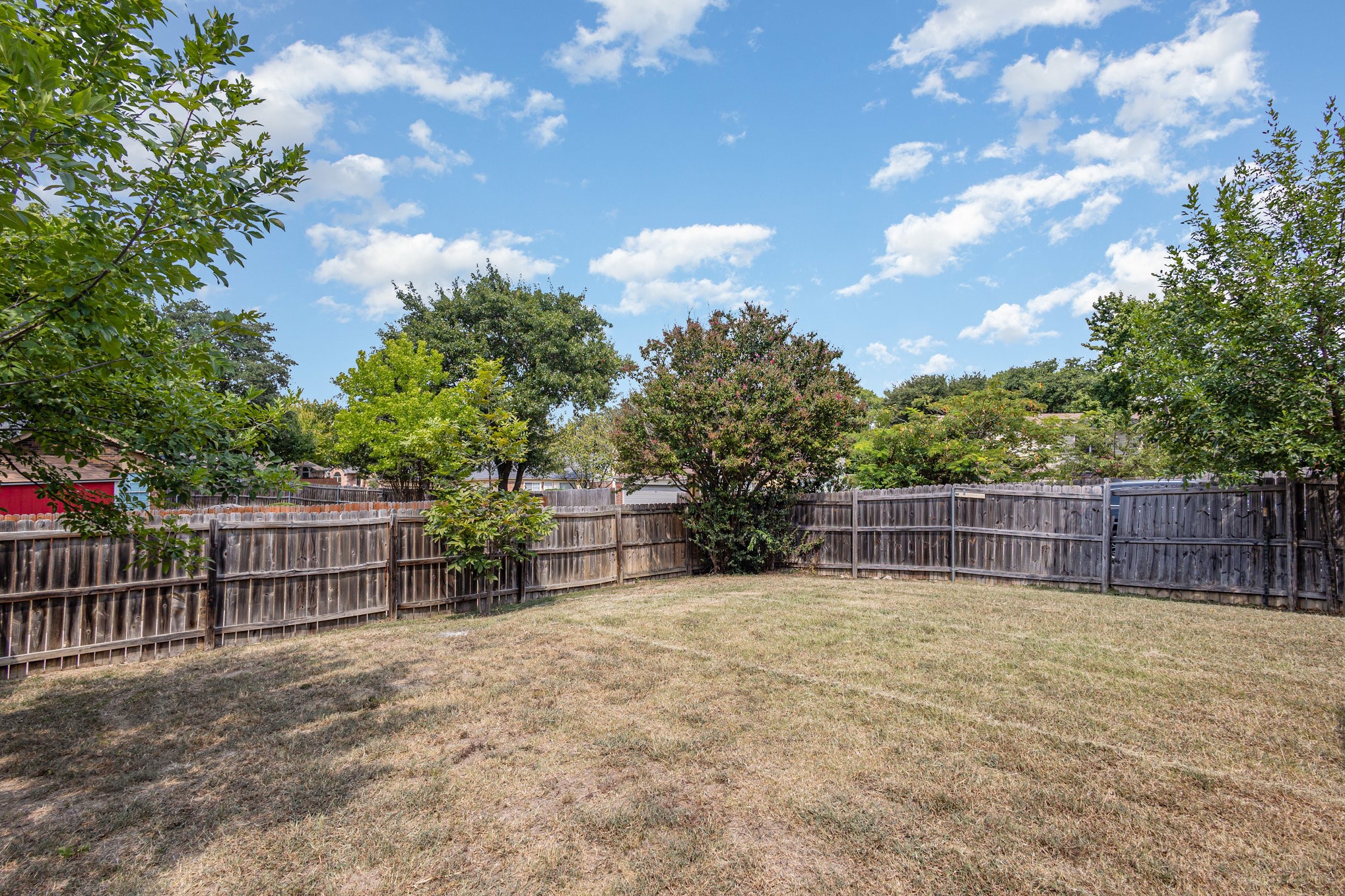 905 Eagle Drive Desoto TX 75115