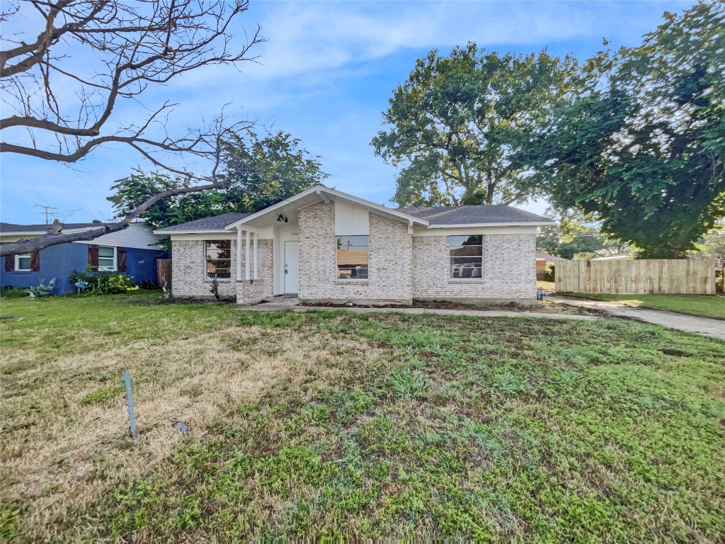 2506 William Brewster Drive Irving TX 75062