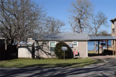 1016 W Lake Drive Weatherford TX 76087