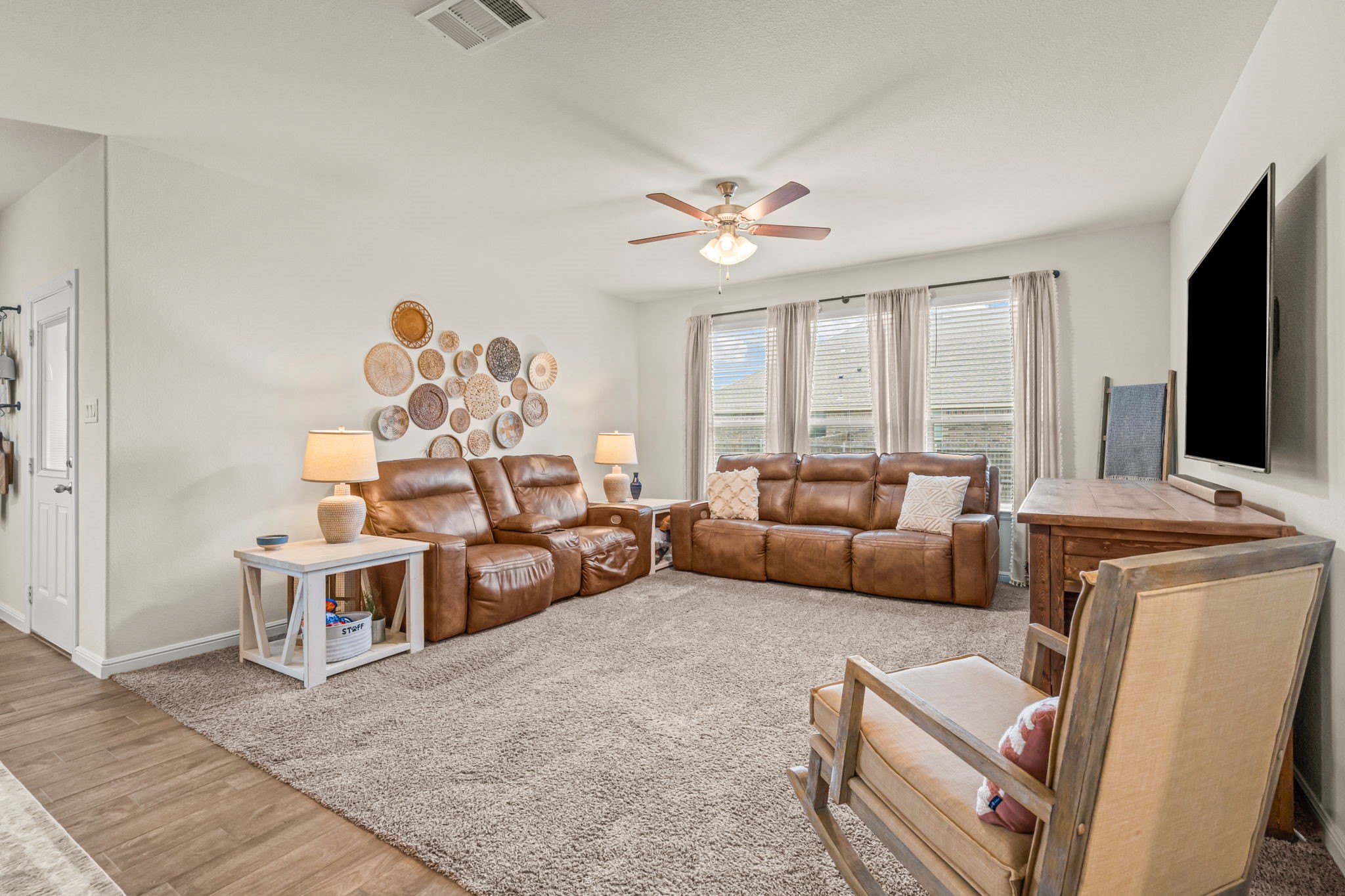 1443 Fox Hollow Road Krum TX 76249