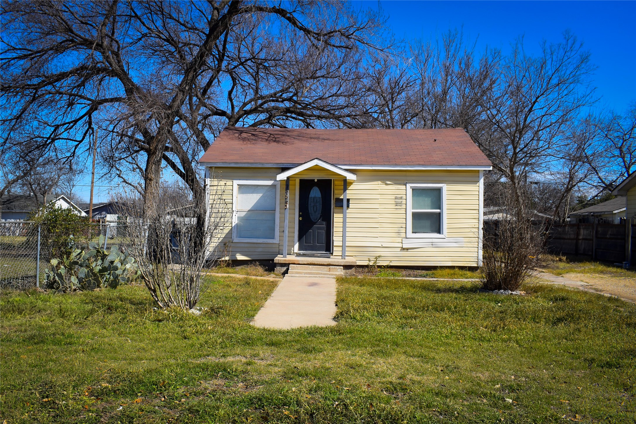 3325 Saint Louis Avenue Fort Worth TX 76110