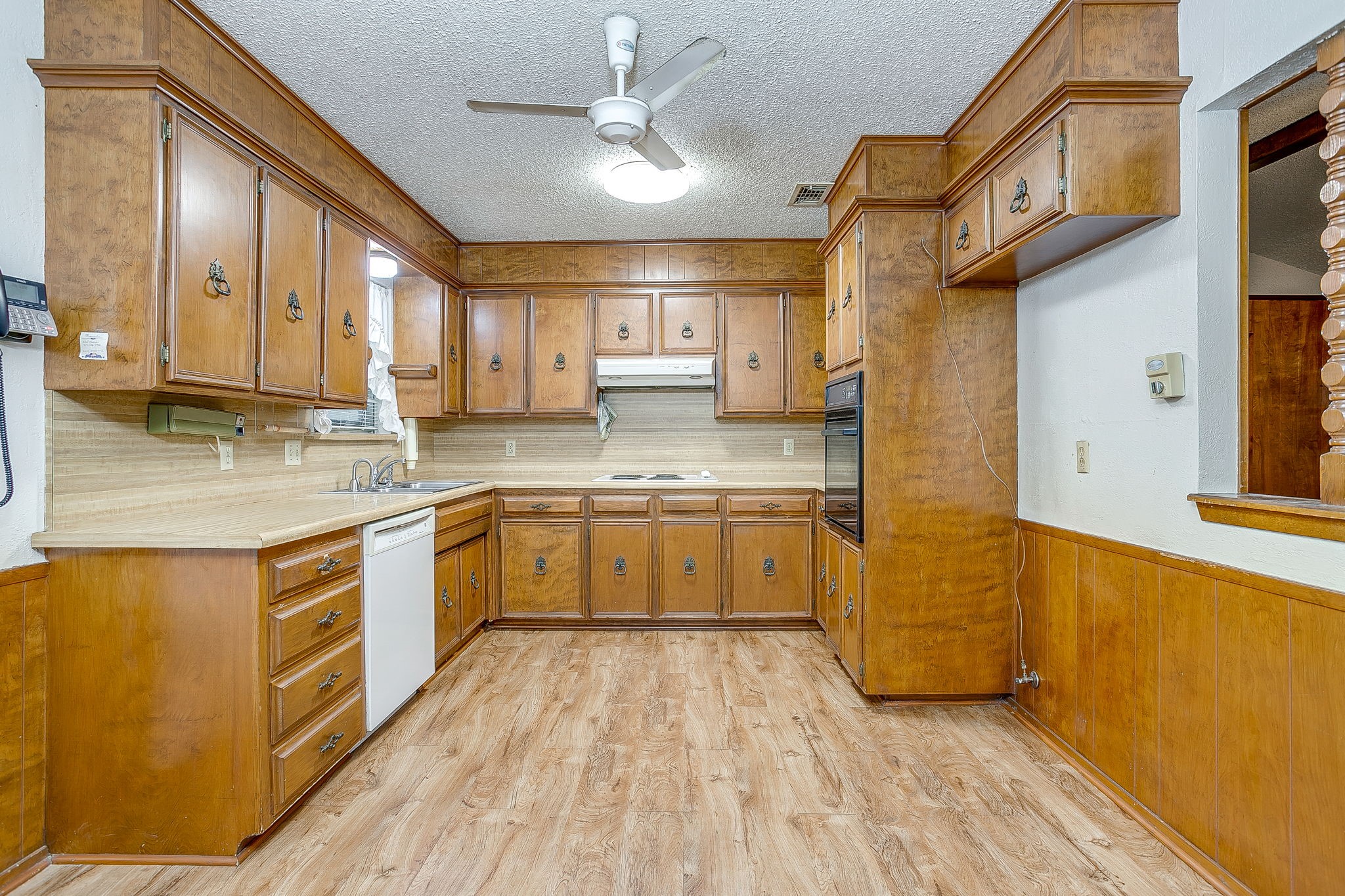 421 Linda Drive Burleson TX 76028