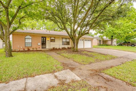 421 Linda Drive Burleson TX 76028
