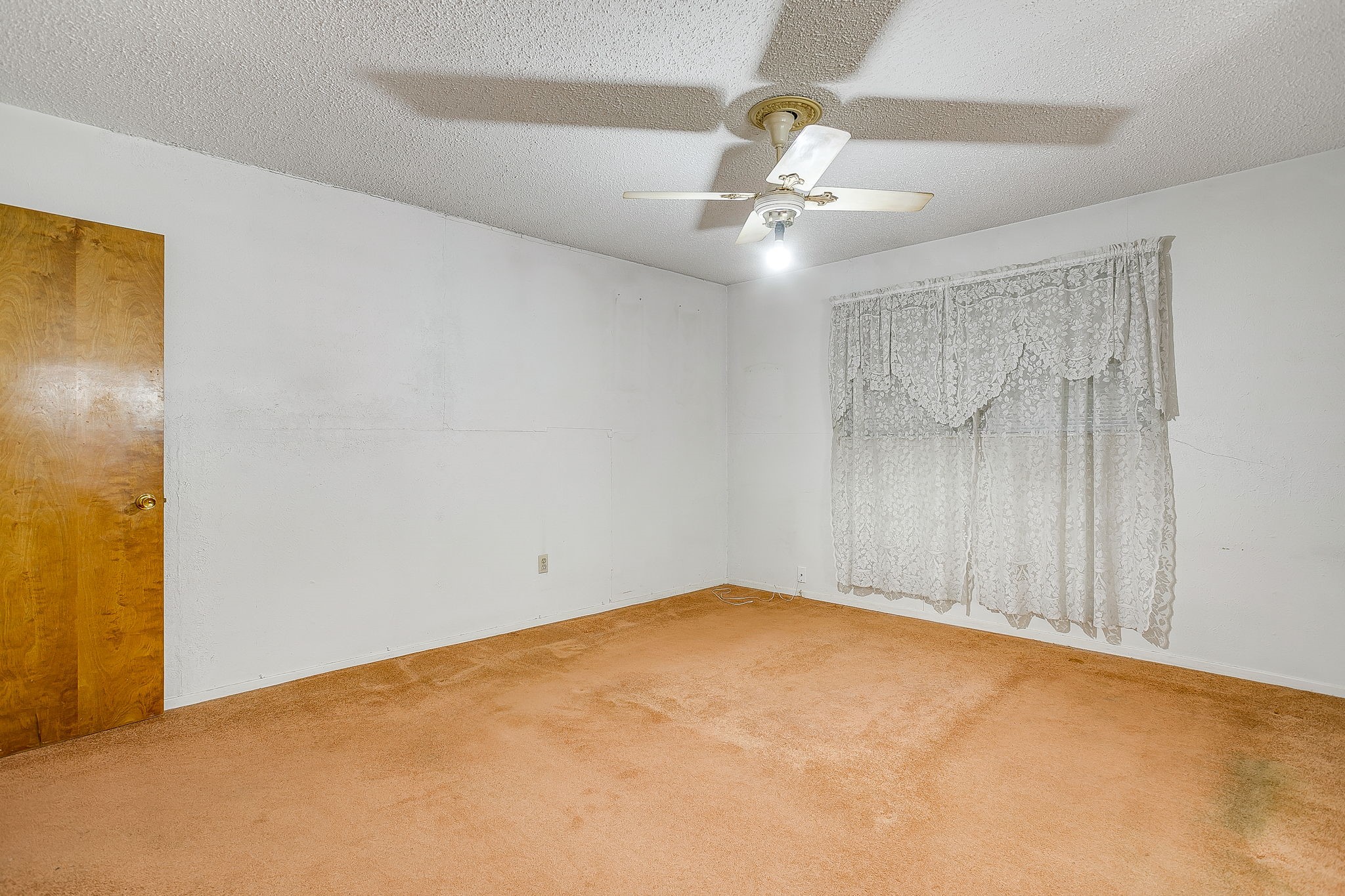 421 Linda Drive Burleson TX 76028