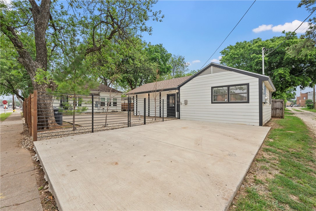 1801 S 8th Street Waco TX 76706