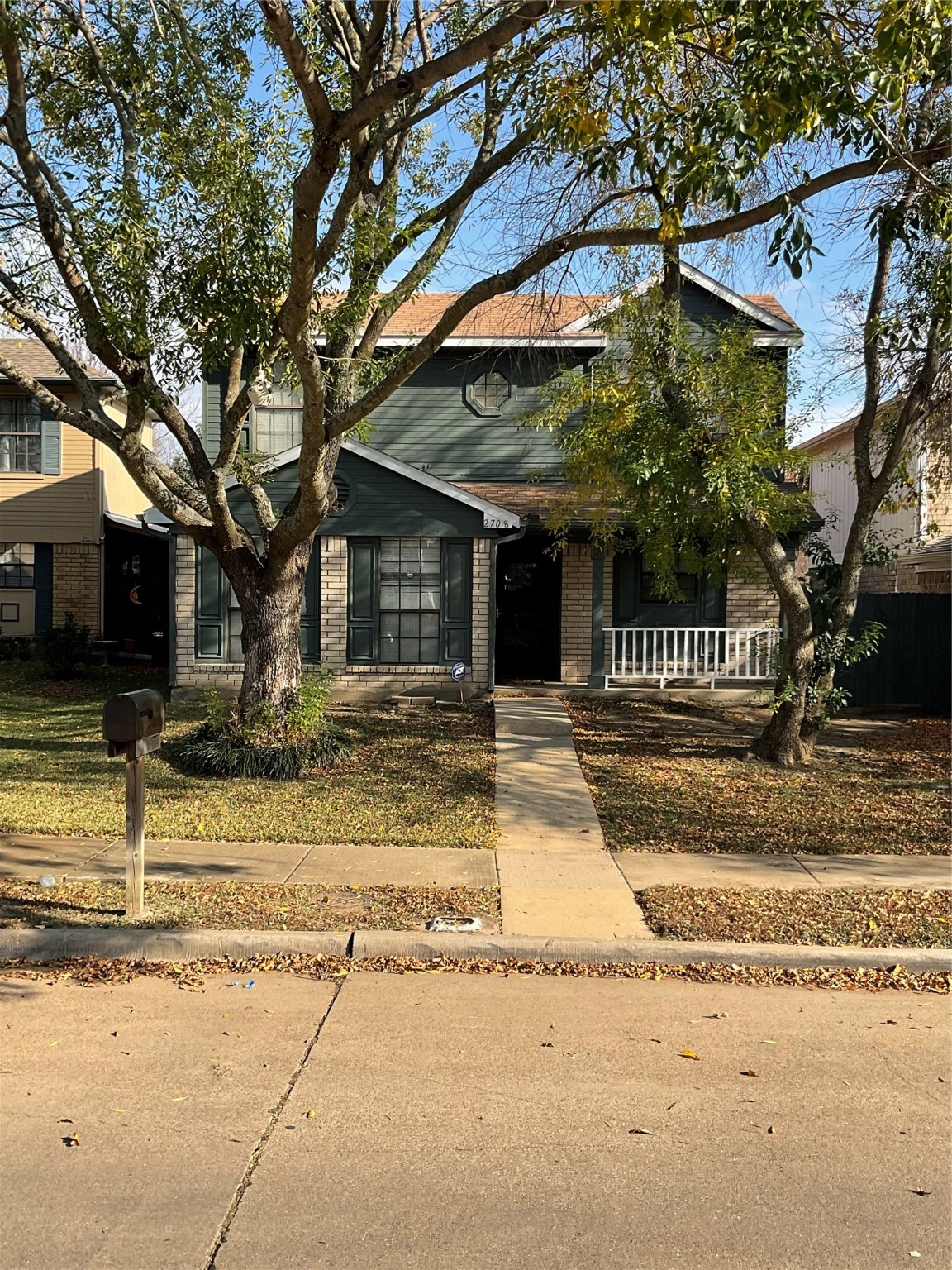 2708 Briarbank Circle Dallas TX 75227