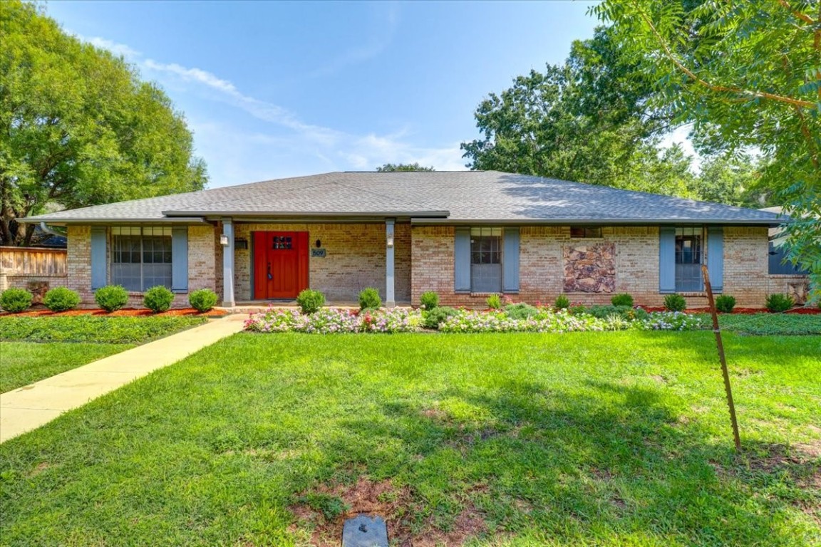 509 Mantlebrook Drive Desoto TX 75115