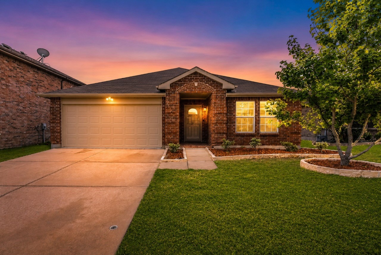 1744 Trego Drive Fort Worth TX 76247