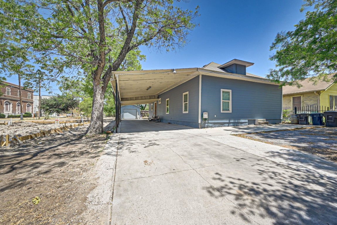 3305 Avenue H Fort Worth TX 76105