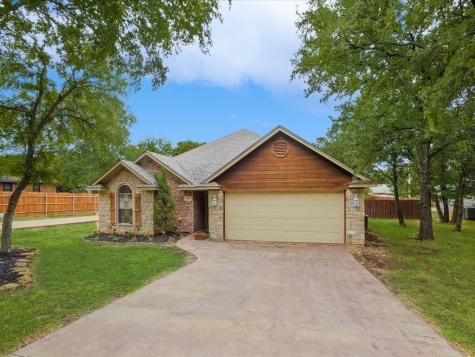 1205 Spanish Moss Drive Granbury TX 76048