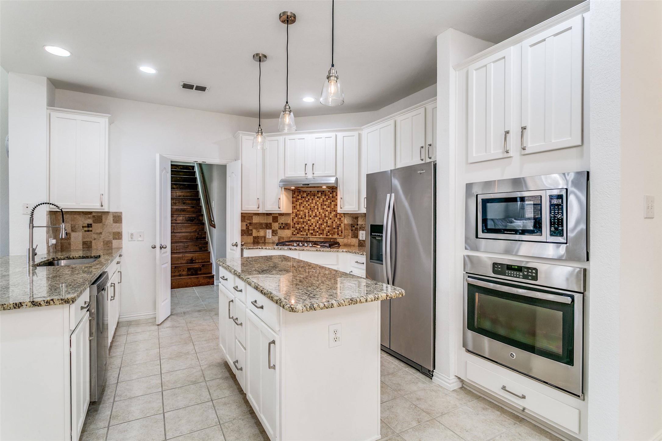 146 London Way Coppell TX 75019
