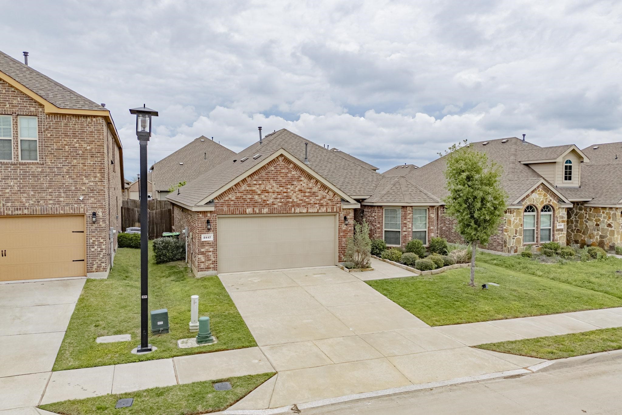 2117 Lake Hawthorne Trail Little Elm TX 75068