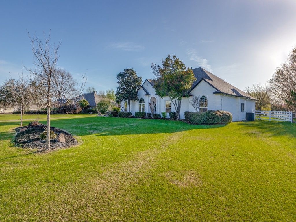 19 Meadowcreek Drive Melissa TX 75454