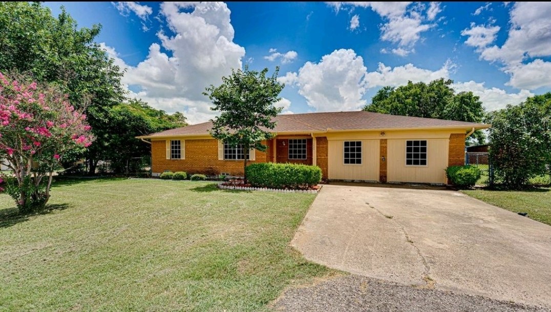 1222 Wintergreen Court Desoto TX 75115