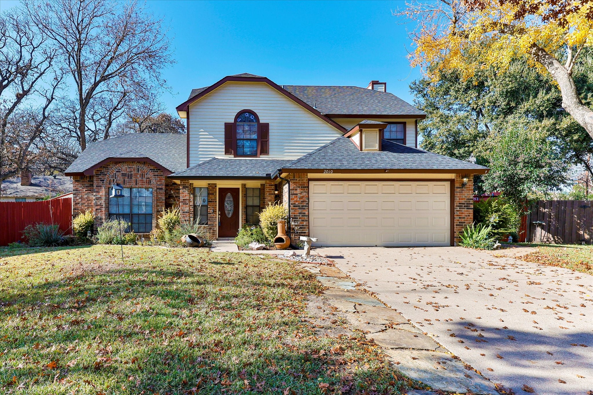 2010 Wedgewood Drive Grapevine TX 76051