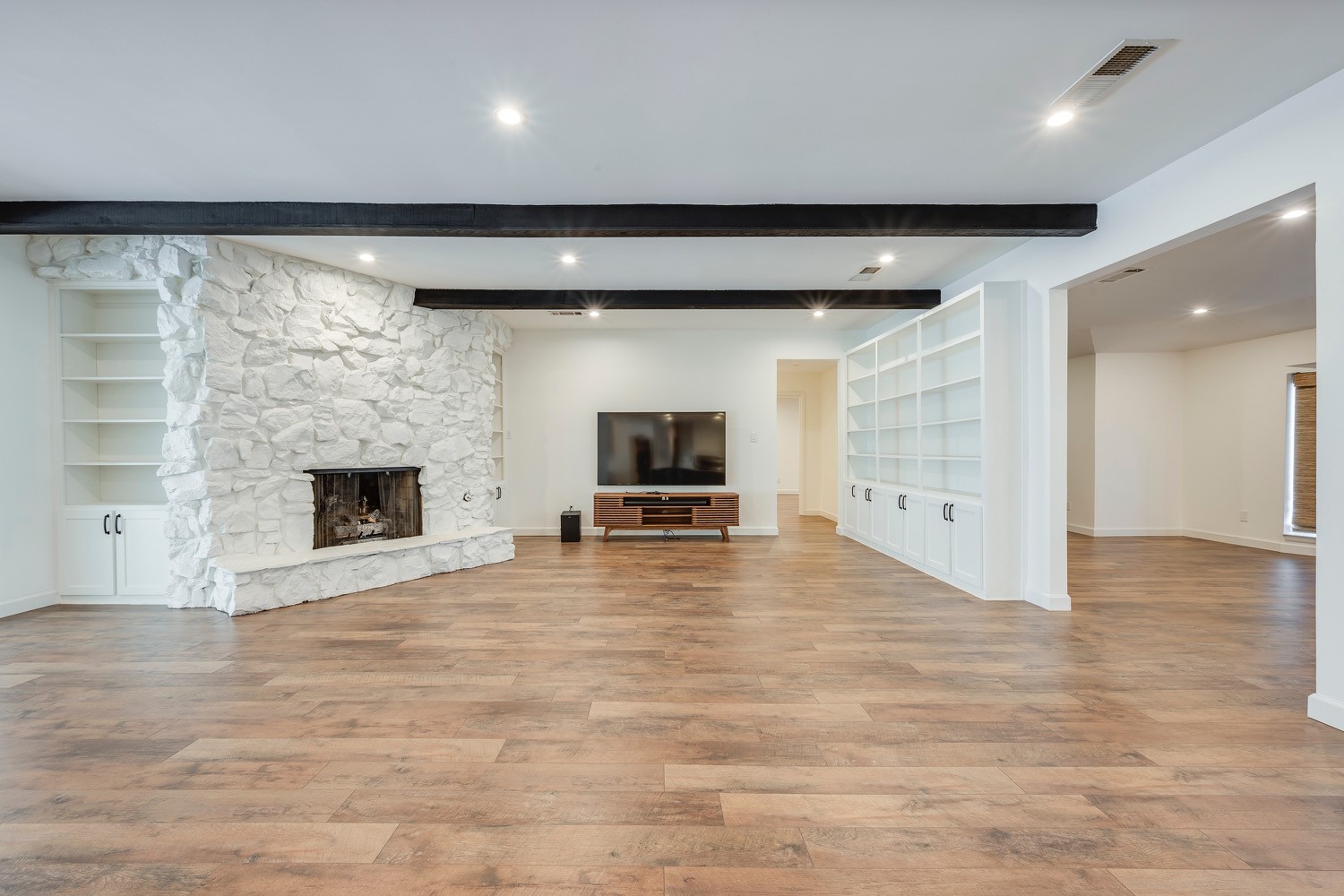 501 N Havenwood Lane Fort Worth TX 76112