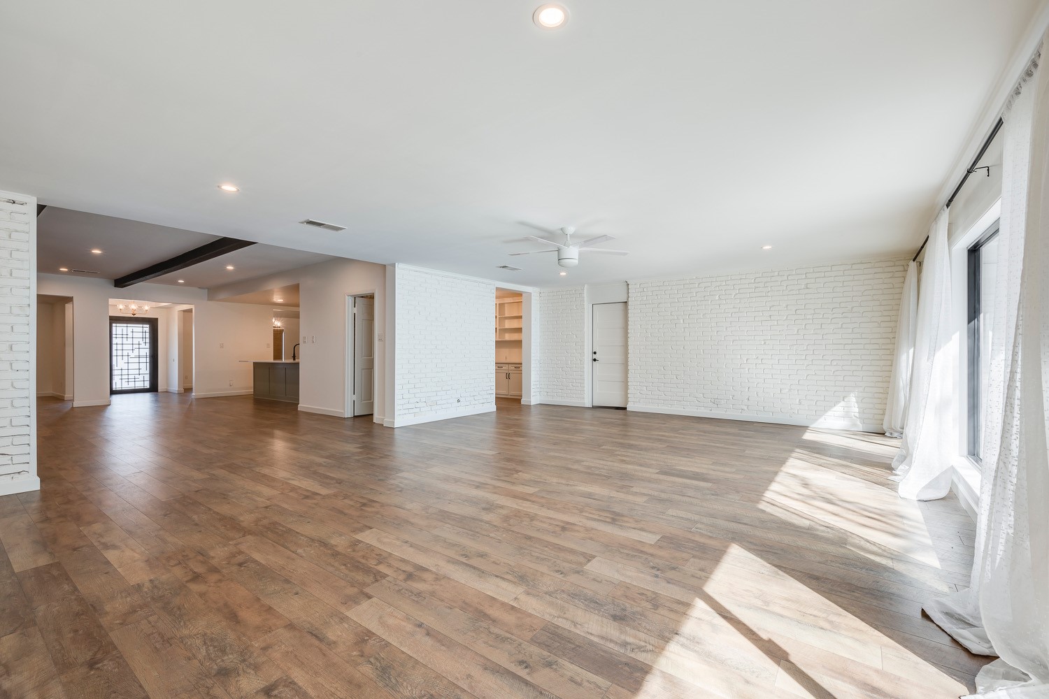501 N Havenwood Lane Fort Worth TX 76112