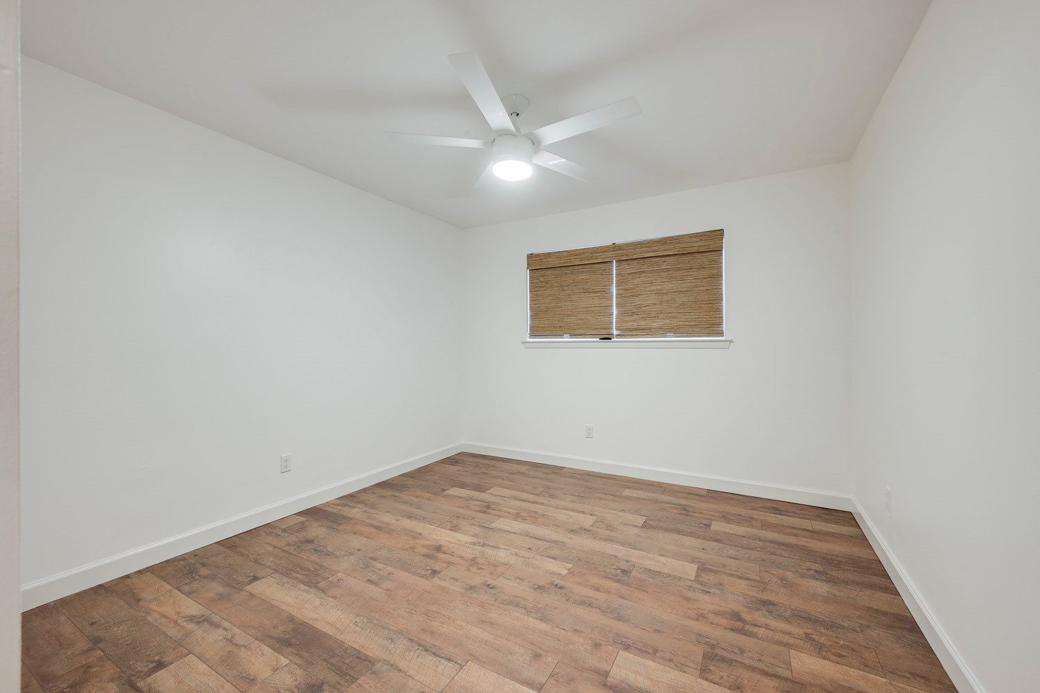 501 N Havenwood Lane Fort Worth TX 76112