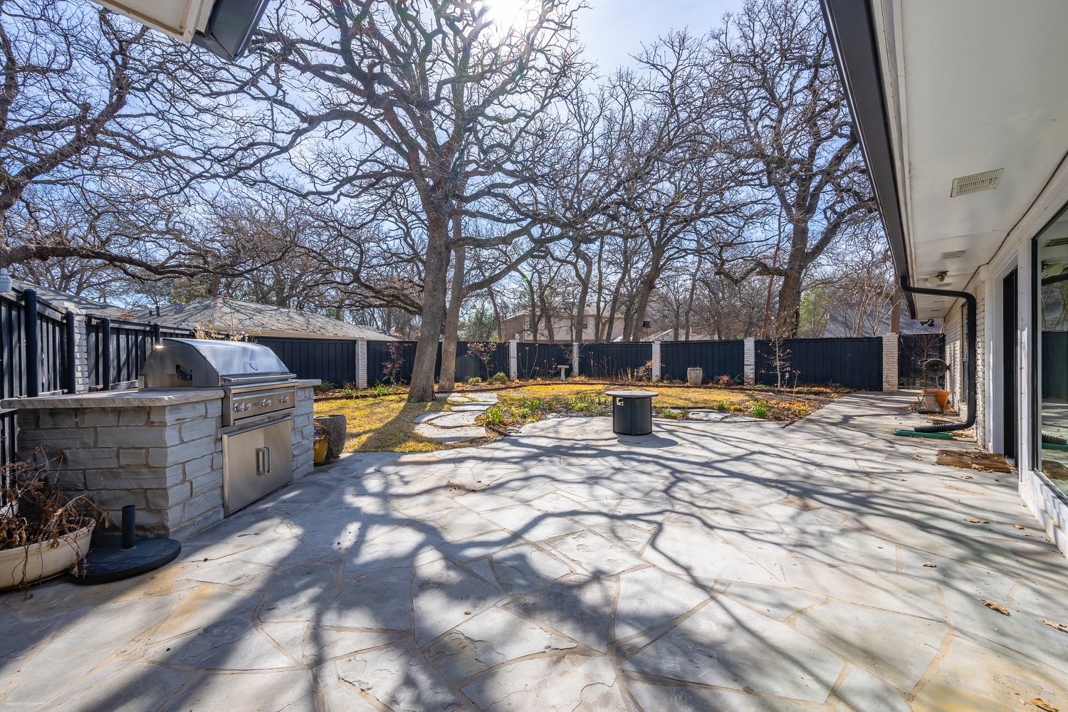 501 N Havenwood Lane Fort Worth TX 76112