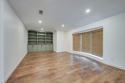 501 N Havenwood Lane Fort Worth TX 76112