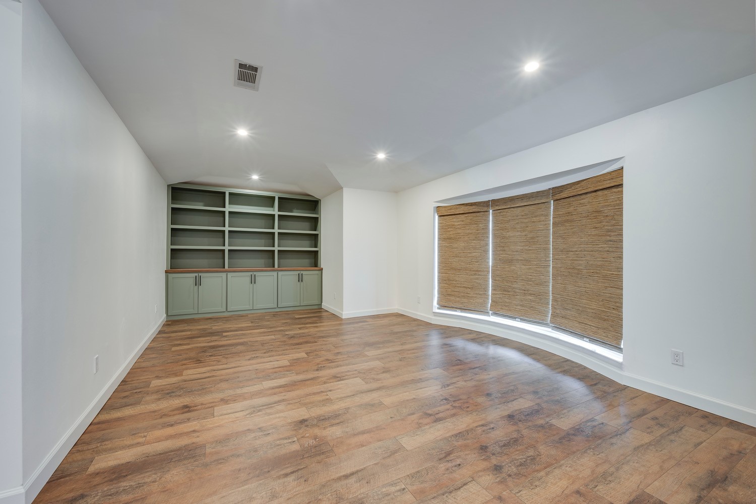 501 N Havenwood Lane Fort Worth TX 76112