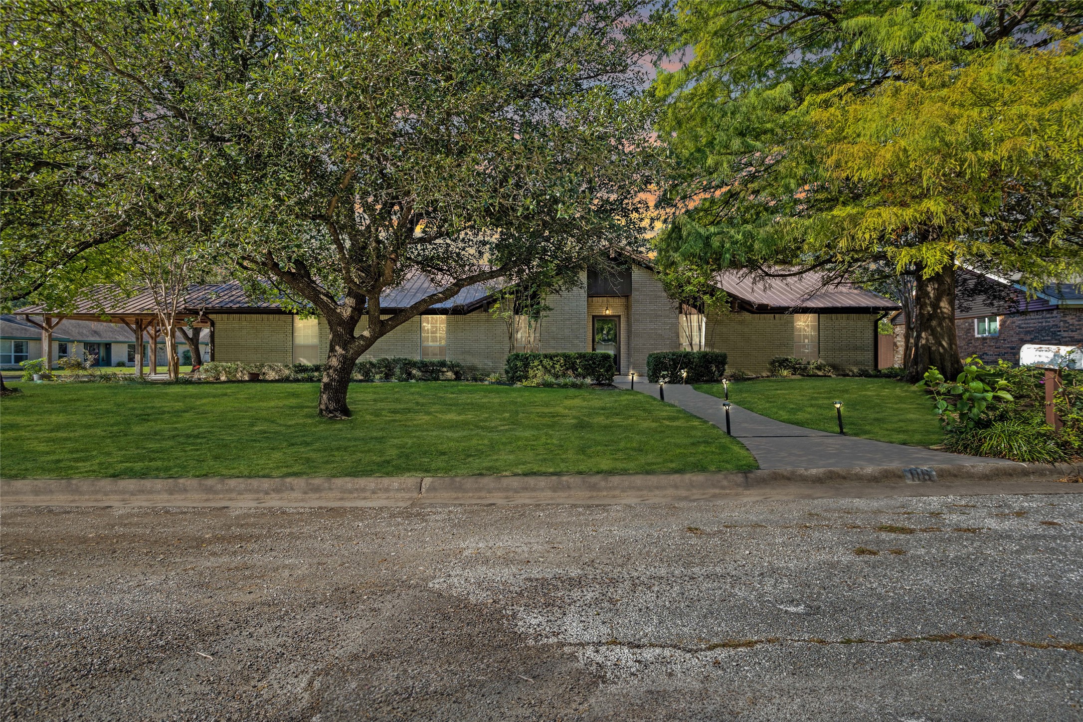 116 Briarwood Street Commerce TX 75428