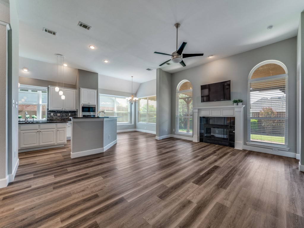 2715 Creek Crossing Drive Mckinney TX 75072