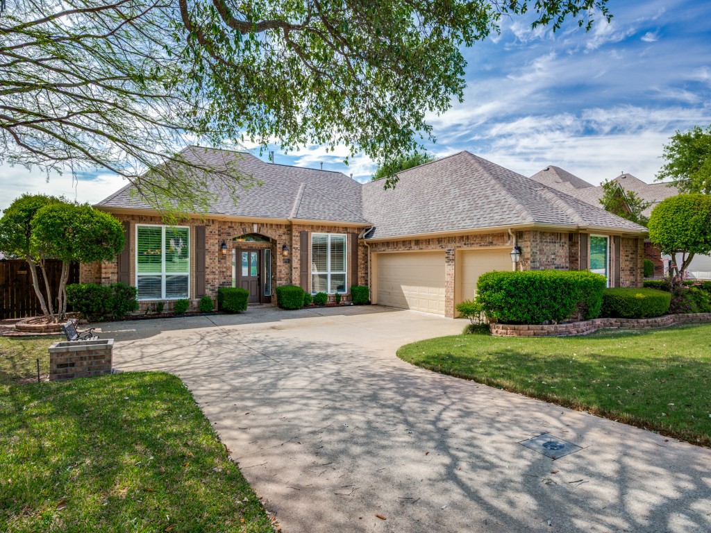 2715 Creek Crossing Drive Mckinney TX 75072