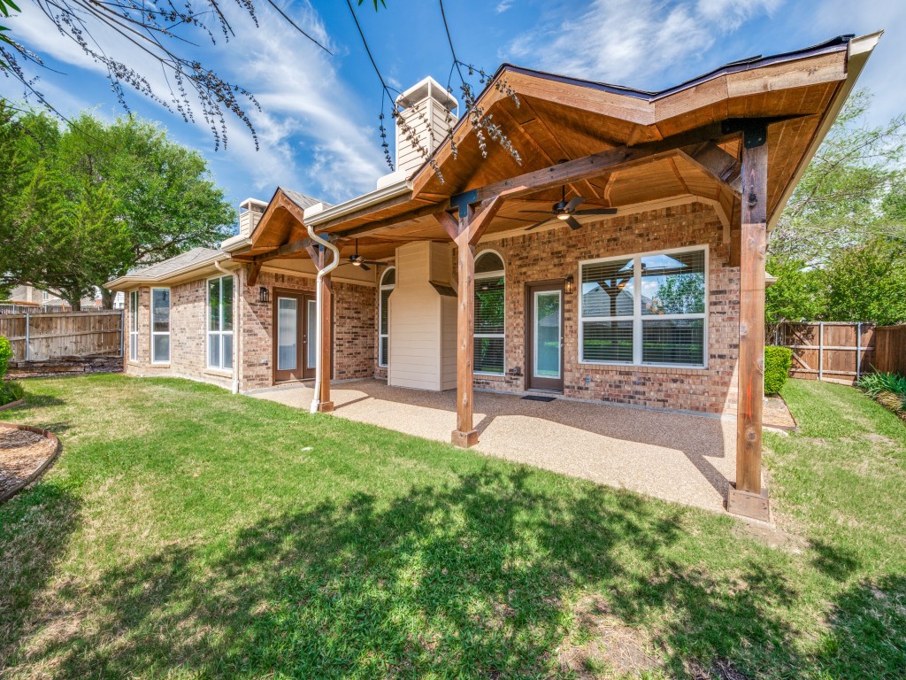 2715 Creek Crossing Drive Mckinney TX 75072