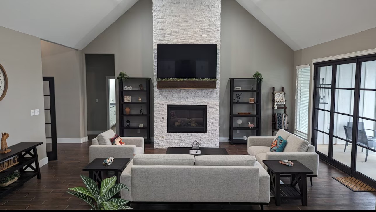 886 County Road 3341 Paradise TX 76073