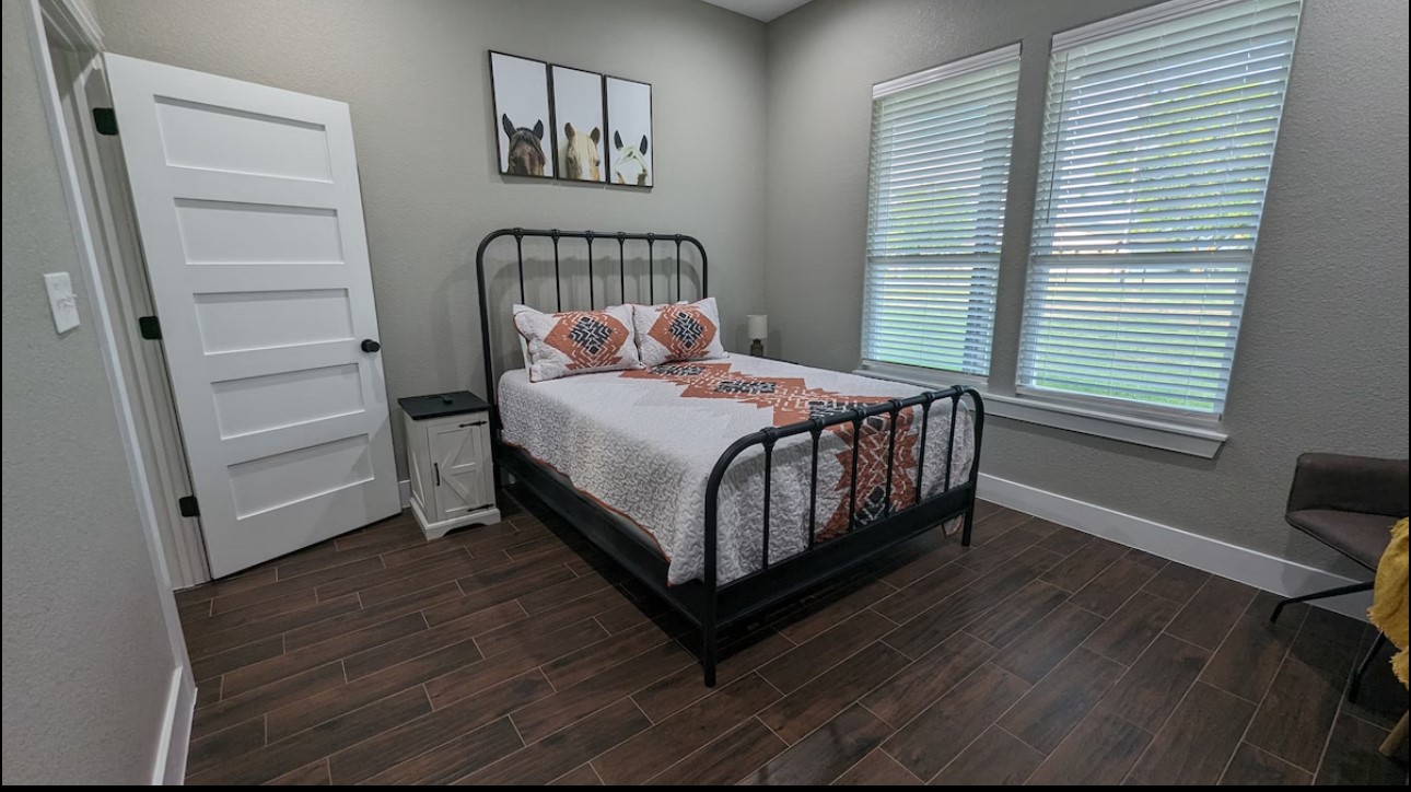 886 County Road 3341 Paradise TX 76073