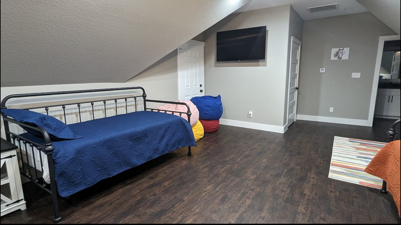 886 County Road 3341 Paradise TX 76073