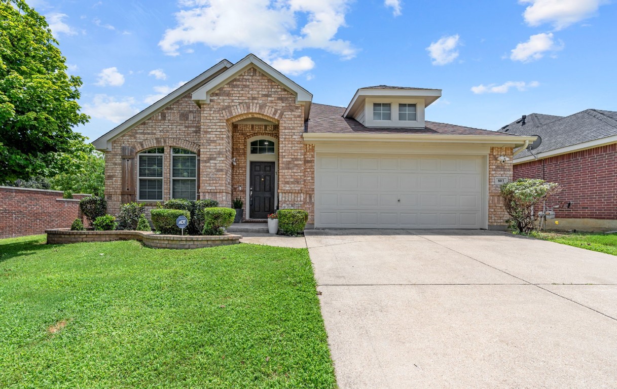803 Ridge Point Drive Grand Prairie TX 75052