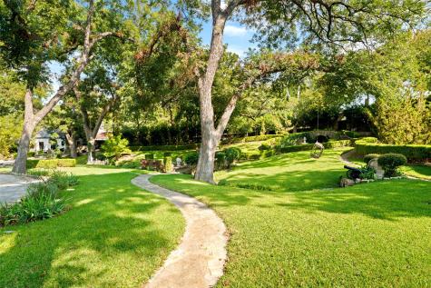 6941 Gaston Avenue Dallas TX 75214